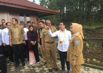 KUNJUNGAN MENTERI DESA PEMBANGUNAN DESA TERTINGGAL DAN TRANSMIGRASI